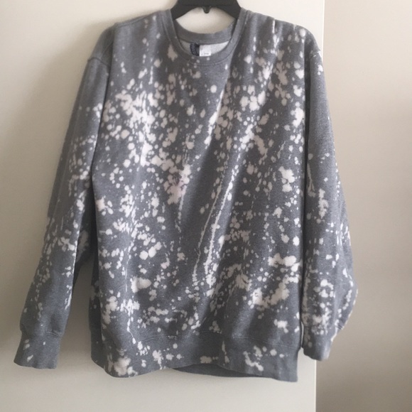 Worn once sweatshirt - Picture 1 of 2
